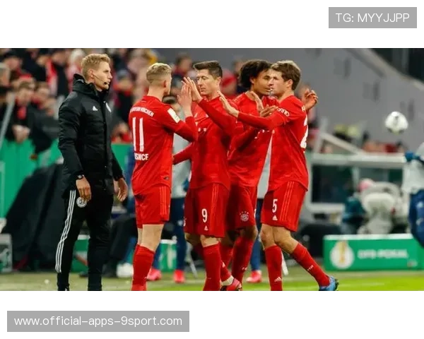 德甲替补席攻击力球队轮换发挥重要作用，德甲几个换人名额